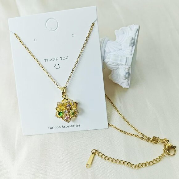 Women's Colorful Flower Choker Adjustable Spinning Crystal Pendant Necklaces - Picture 6 of 7